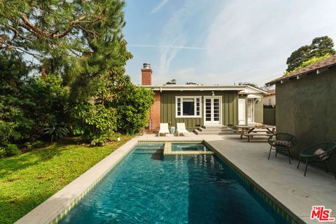 222 W Hillsdale Street Inglewood CA 90302