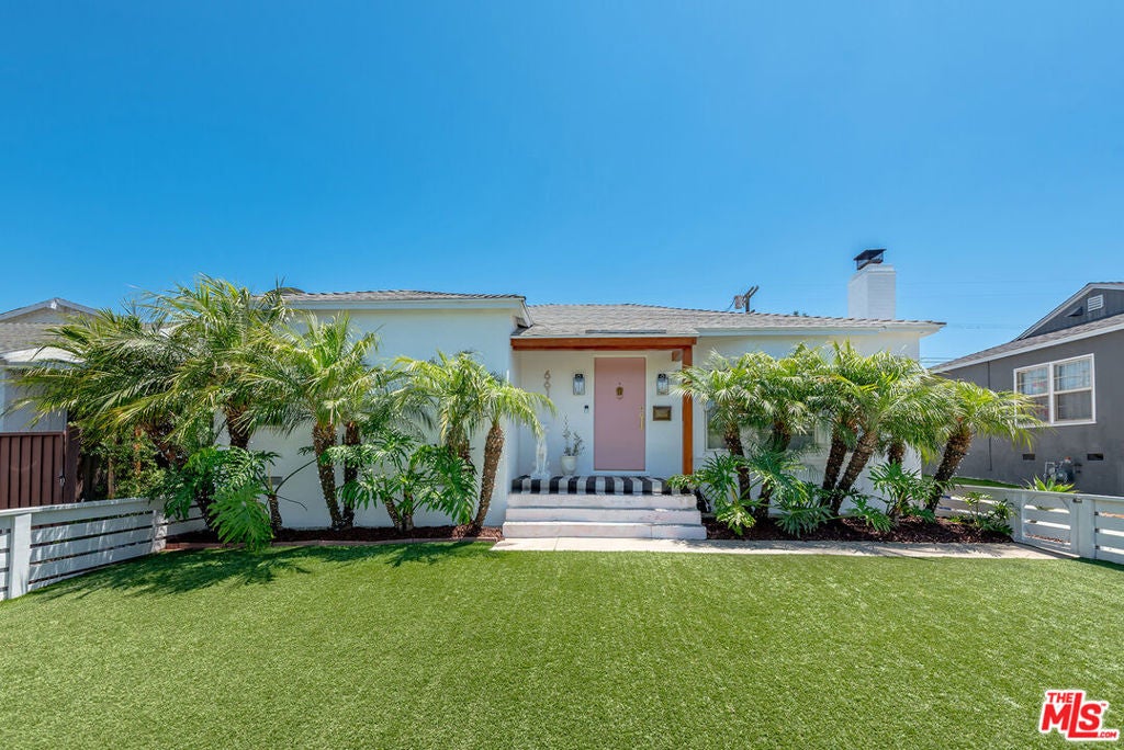 6616 W 87th Street