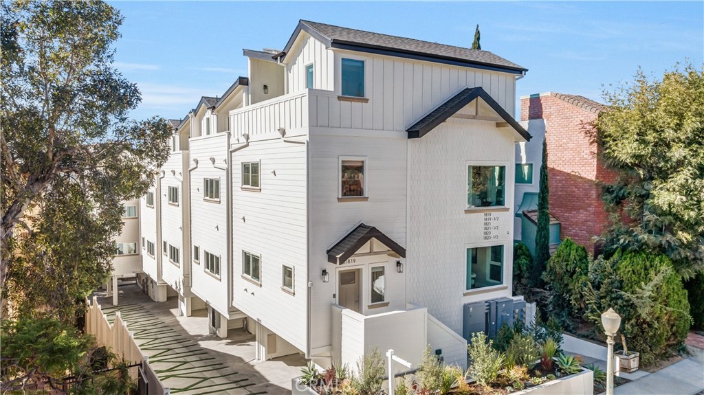 Properties 2 1823 WestHolme Ave