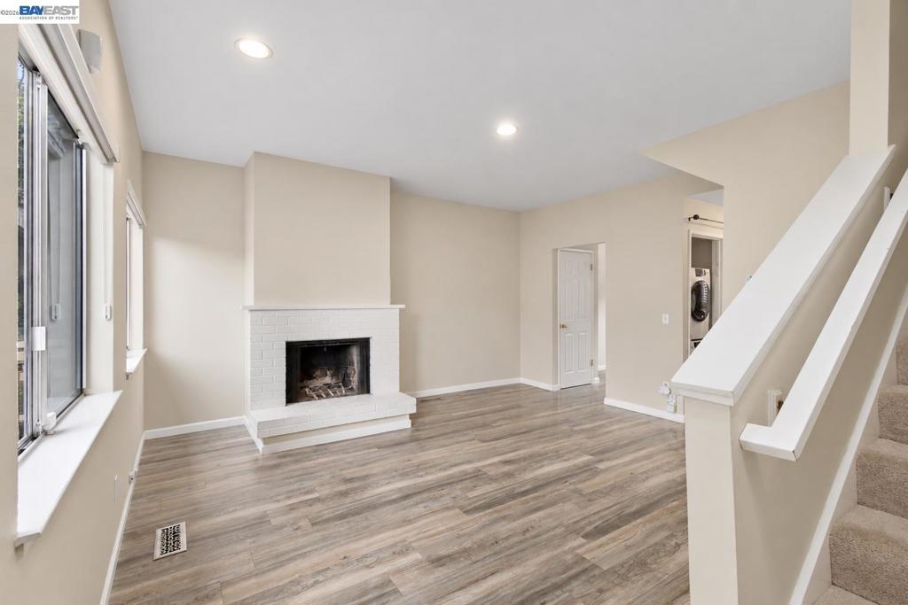 3858 Maybelle Ave