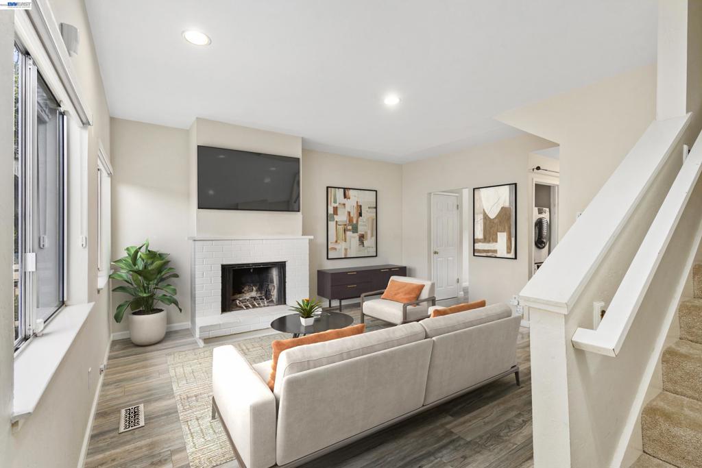 3858 Maybelle Ave