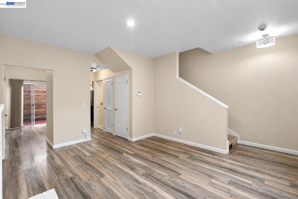 3858 Maybelle Ave