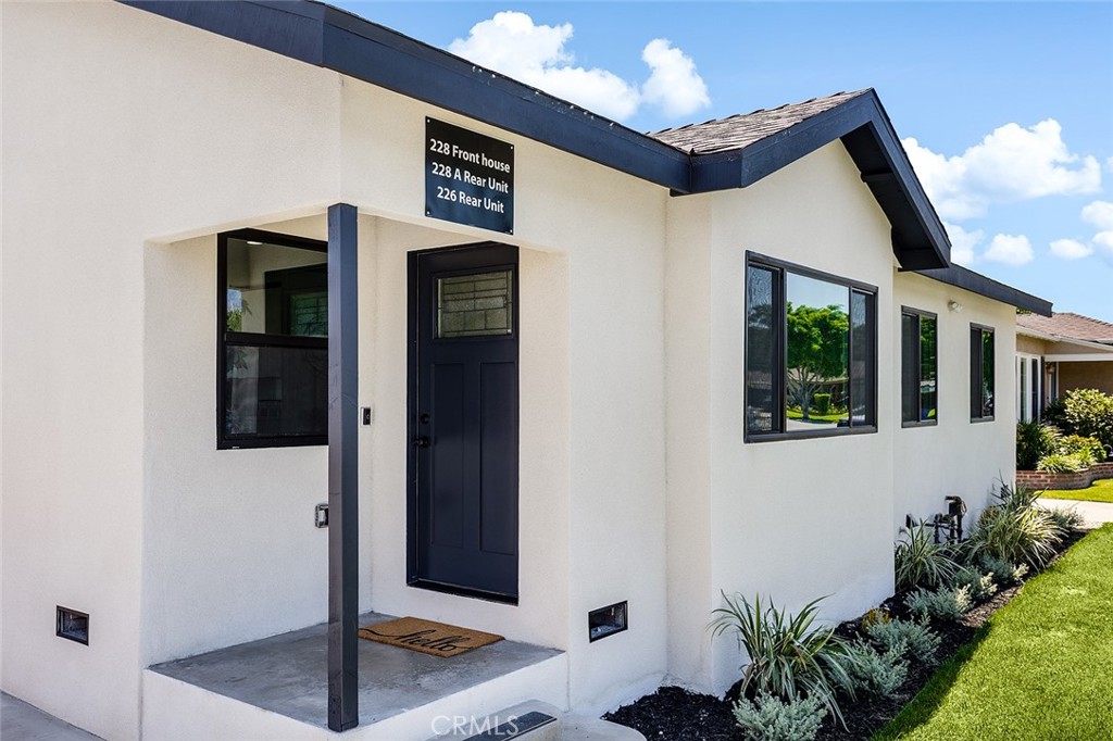 228 Avora Street