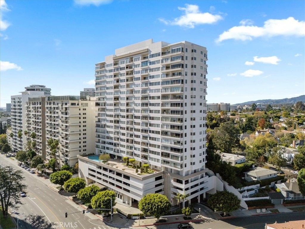 Photo of 10501 Wilshire Boulevard #1103, Los Angeles, CA 90024 (MLS # CV25147691)