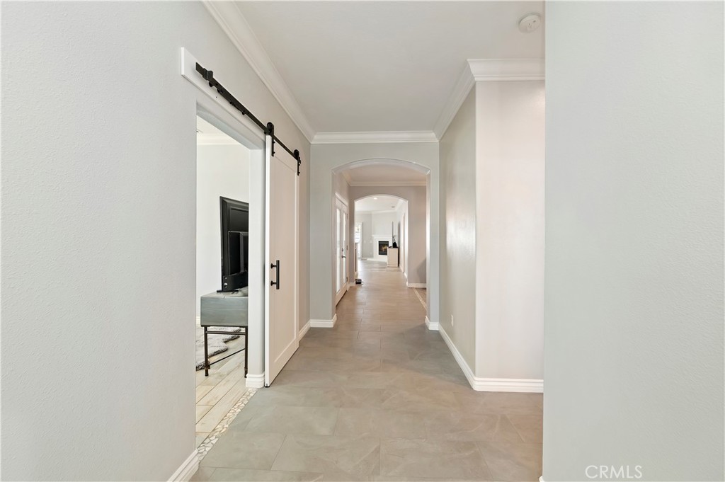 2243 Finch
