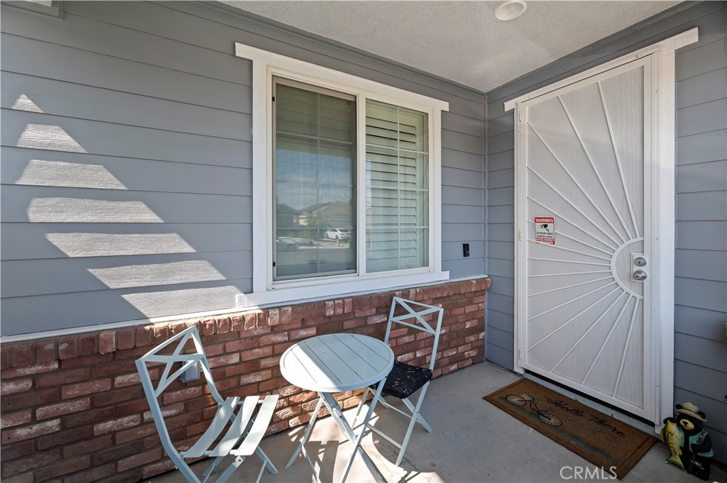 2243 Finch