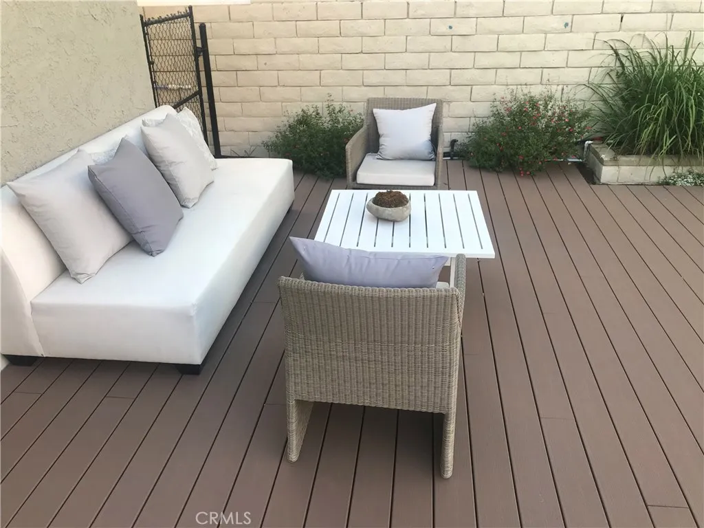 Valley Village, California 91607, United States, 4 Bedrooms Bedrooms, ,3 BathroomsBathrooms,Residential,Active,189349