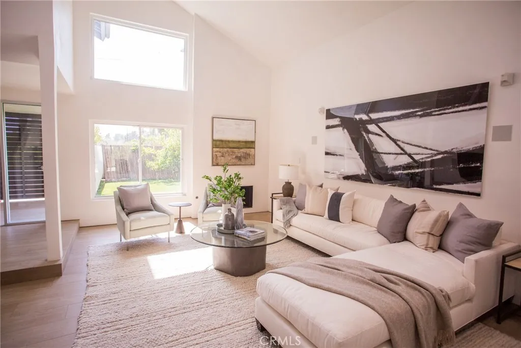 Valley Village, California 91607, United States, 4 Bedrooms Bedrooms, ,3 BathroomsBathrooms,Residential,Active,189349