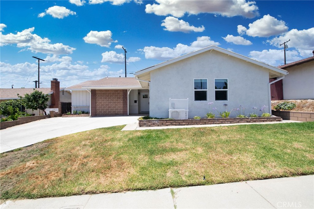 1777 Ash Drive