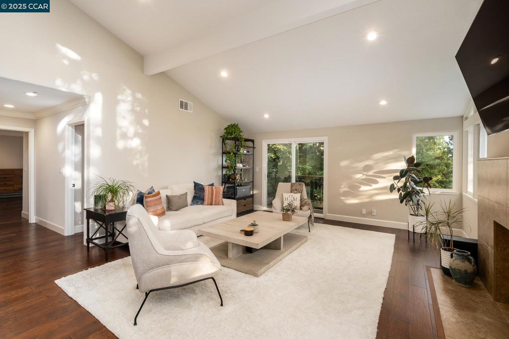 WOODMONT - Residential