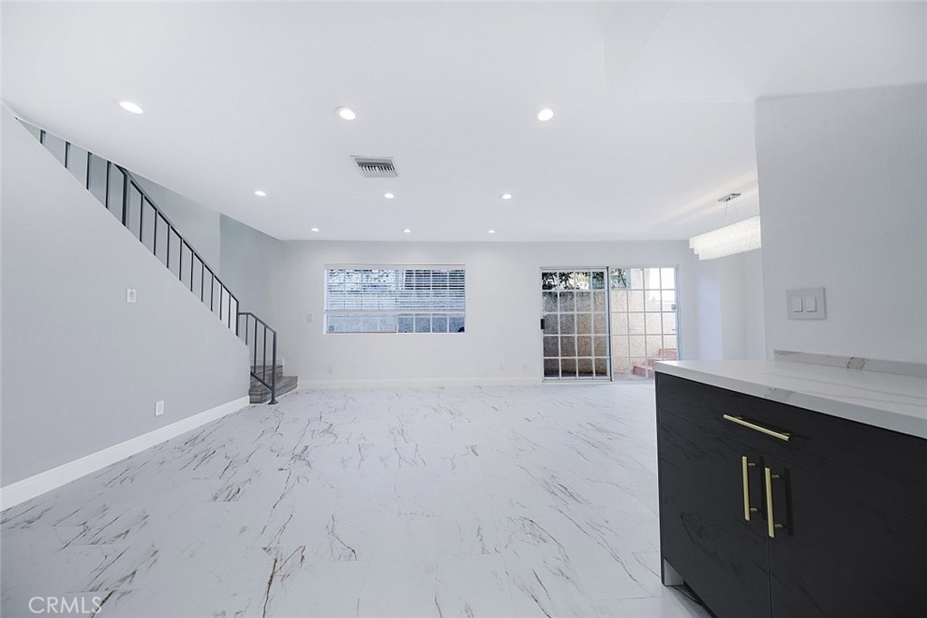 10274 Tujunga Canyon Boulevard 4