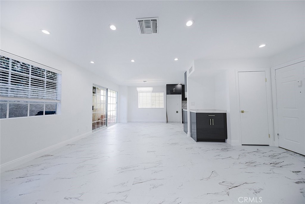 10274 Tujunga Canyon Boulevard 4