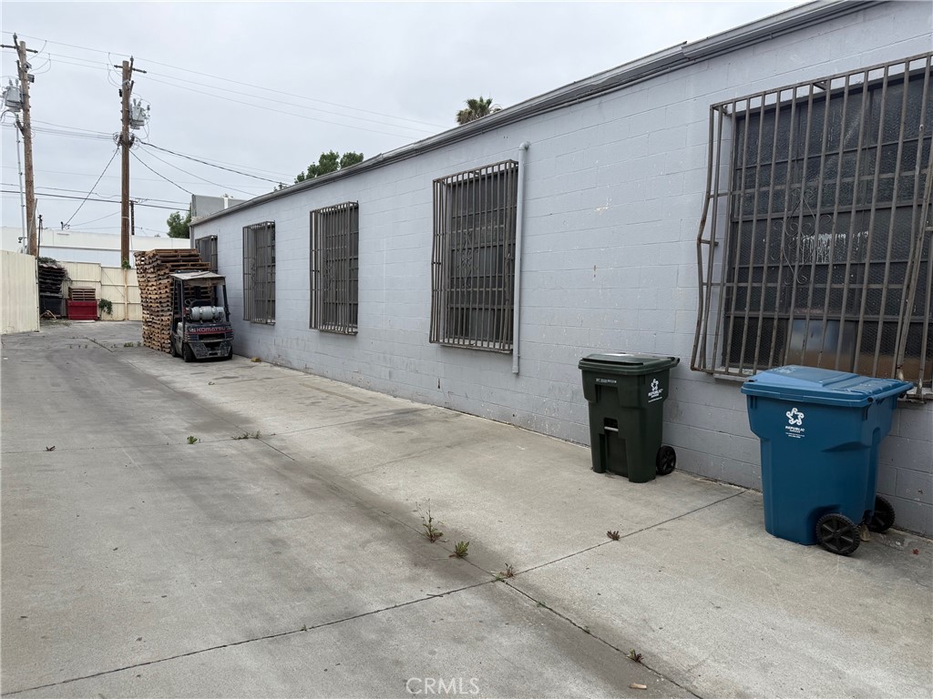Properties 3 1513 W El Segundo Boulevard