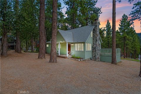 Photo of 1100 Partridge Rd, Wrightwood, CA 92397 (MLS # HD26089127)