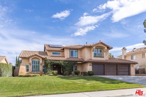 Photo of 41030 Indigo Way, Palmdale, CA 93551 (MLS # 26649425)