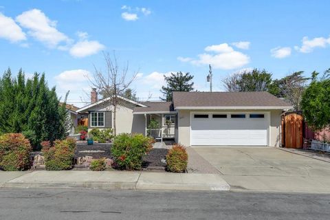 Photo of 3003 Millar Avenue, Santa Clara, CA 95051 (MLS # ML82038896)