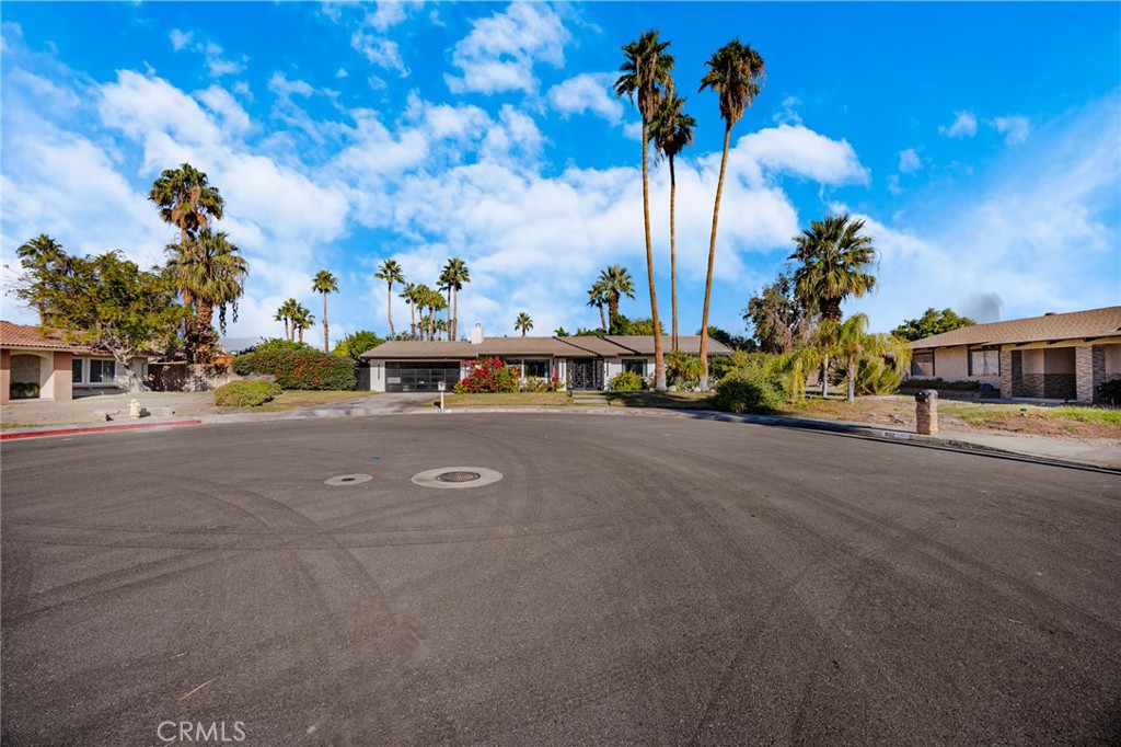 951 N Camino Condor