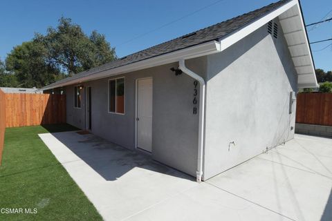 Photo of 936 Calle Pensamiento #B, Thousand Oaks, CA 91360 (MLS # 226002736)