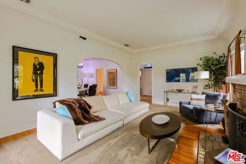 Photo of 1203 S Rimpau Boulevard, Los Angeles, CA 90019 (MLS # 26783901)