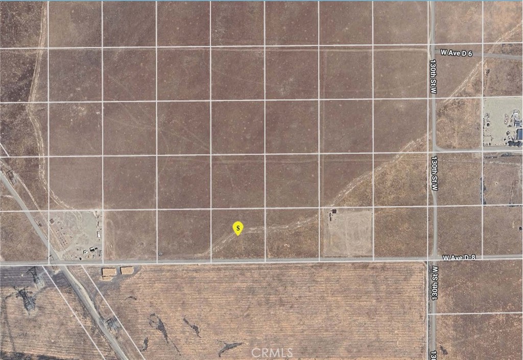 Spacious 2.5-acre parcel of raw land in far West Lancaster, offering incredible potential and wide-open desert views. Conveniently located near Hwy 138, providing quick access to both the 14 and 5 freeways—perfect for commuters, investors, or those looking to build off the grid.