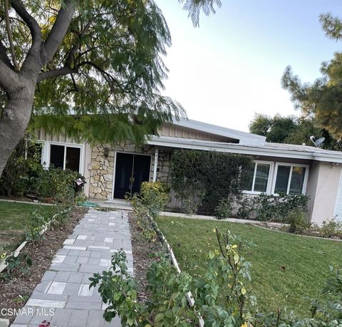 Photo of 4411 Brookford Avenue, Woodland Hills, CA 91364 (MLS # 226000235)