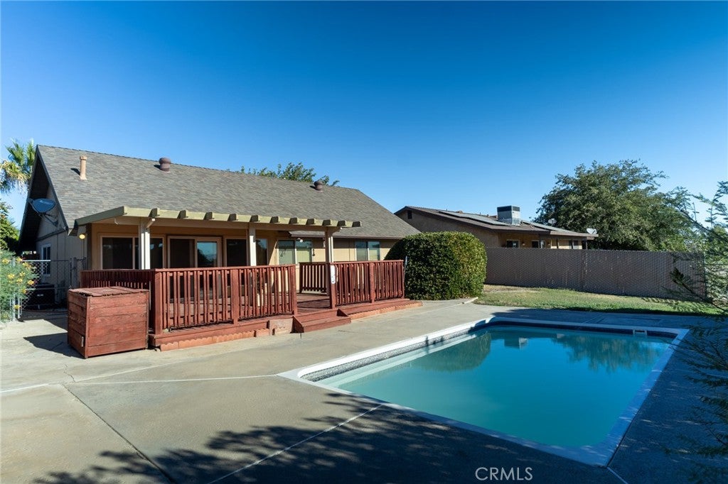 15560 Elmwood Drive