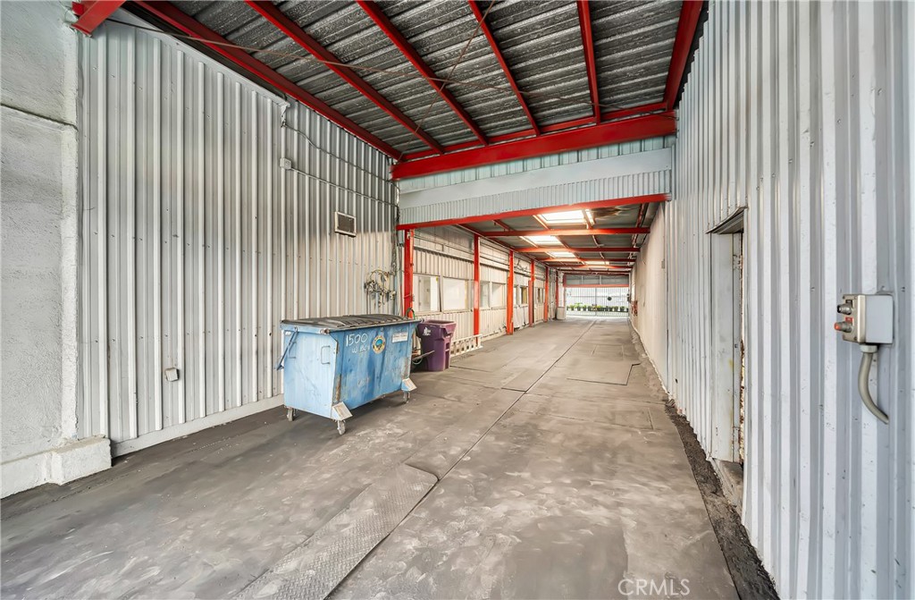 1500 W Pacific Coast