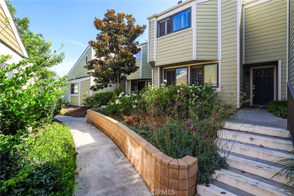 11 Northwind Court