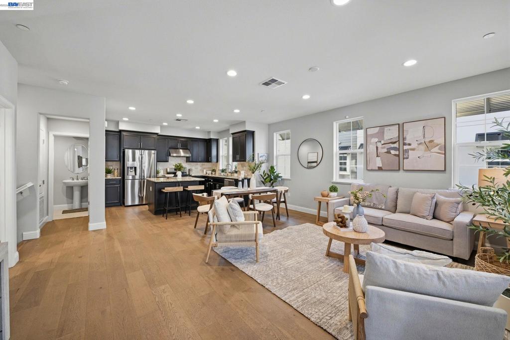 287 Wild Rose Way