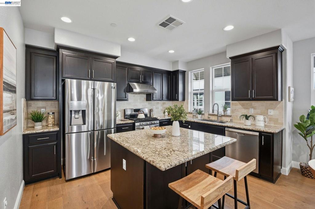 287 Wild Rose Way