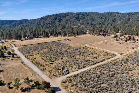 Photo of 1085 Dusty Trail, Frazier Park, CA 93225 (MLS # AR25253908)