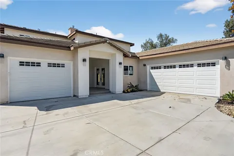 16015 Ceres Avenue, Fontana, CA 92335 - MLS#: MC26069653
