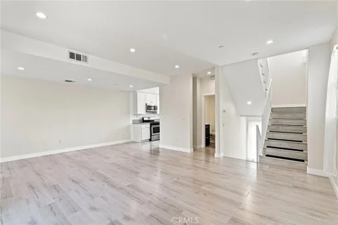 MLS: SR26154752
