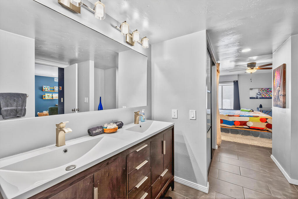 Ramon Estados - Residential