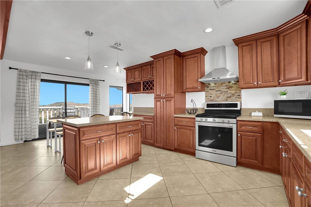 39158 Vista Del Bosque