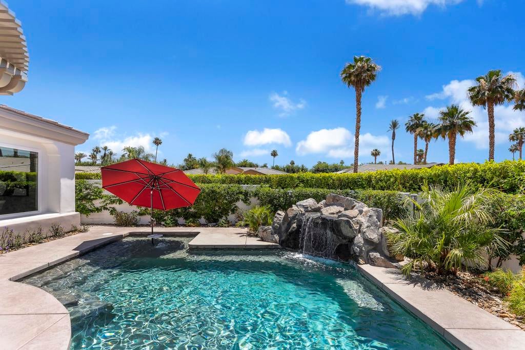 74948 Lilac Circle