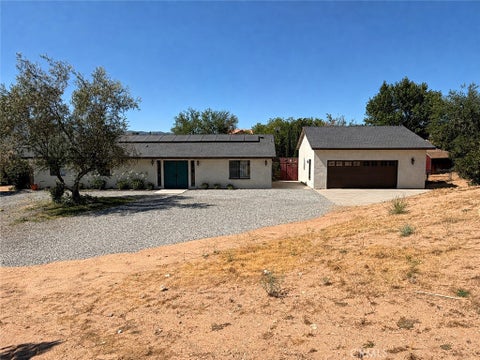 Photo of 7850 Calpella AVE, Hesperia, CA 92345 (MLS # IV26168095)
