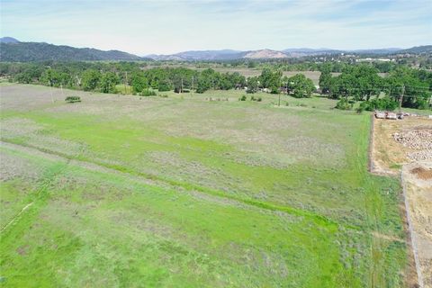 Photo of 15870 Kugelman St, Lower Lake, CA 95457 (MLS # LC26065675)