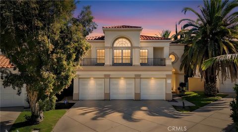 Photo of 23201 Park Corniche, Calabasas, CA 91302 (MLS # SR26034808)
