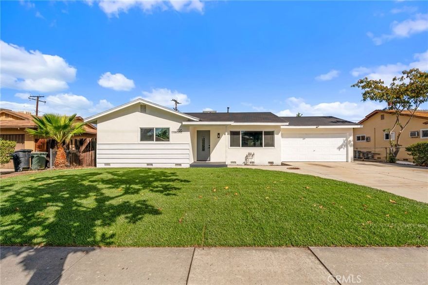 Welcome to 926 E Johnston Ave, a fully rehabbed single-story home located in a quiet residential area of Hemet. This property features 2 spacious bedrooms, 2 full bathrooms, and a large bonus room that offers flexible use as a family room, office, guest space, or potential third bedroom. The open-concept living area is filled with natural light and connects seamlessly to a functional kitchen with ample cabinetry.



The primary bedroom includes an en-suite bathroom, and both bedrooms are comfortably sized. The bonus room expands the living space and offers direct access to the backyard, which provides plenty of room for outdoor entertaining, gardening, or relaxing. Additional features include an attached garage, extended driveway, and beautiful landscaping.



Conveniently located near schools, parks, shopping, and dining. No HOA!