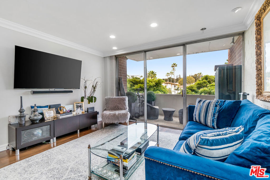 Properties 1 11750 W Sunset Boulevard 402