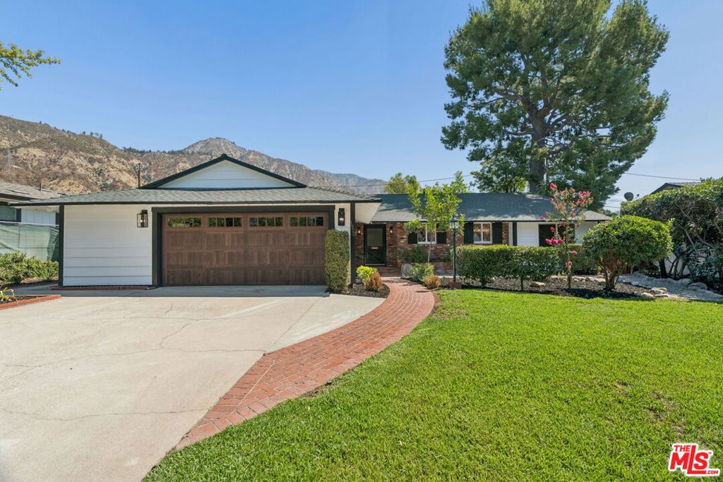 1920 N Altadena Drive