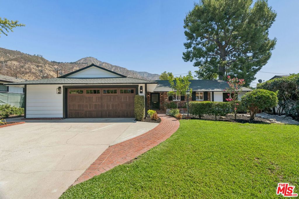 1920 N Altadena Drive