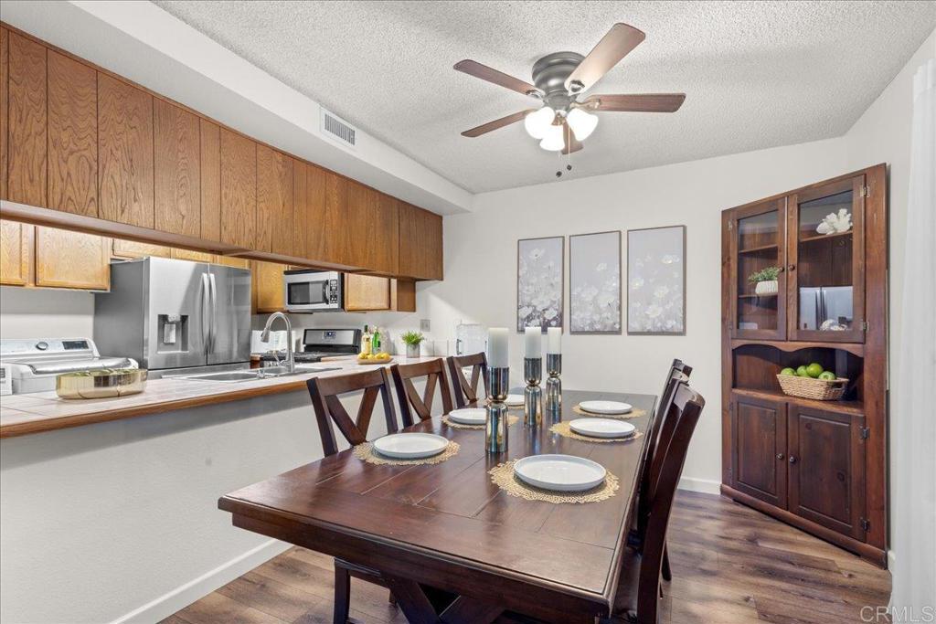 1941 Wellington Lane 1