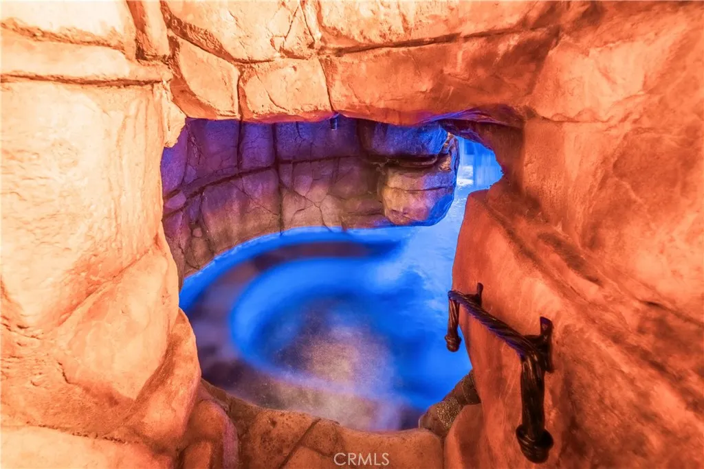 Whittier, California 90605, United States, 4 Bedrooms Bedrooms, ,5 BathroomsBathrooms,Residential,Active,117966