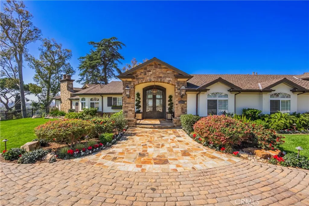 Whittier, California 90605, United States, 4 Bedrooms Bedrooms, ,5 BathroomsBathrooms,Residential,Active,117966