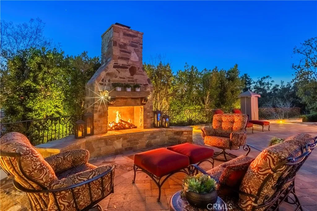 Whittier, California 90605, United States, 4 Bedrooms Bedrooms, ,5 BathroomsBathrooms,Residential,Active,117966