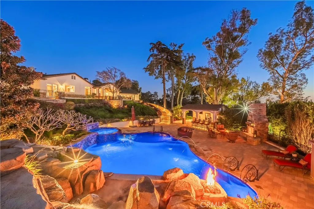 Whittier, California 90605, United States, 4 Bedrooms Bedrooms, ,5 BathroomsBathrooms,Residential,Active,117966