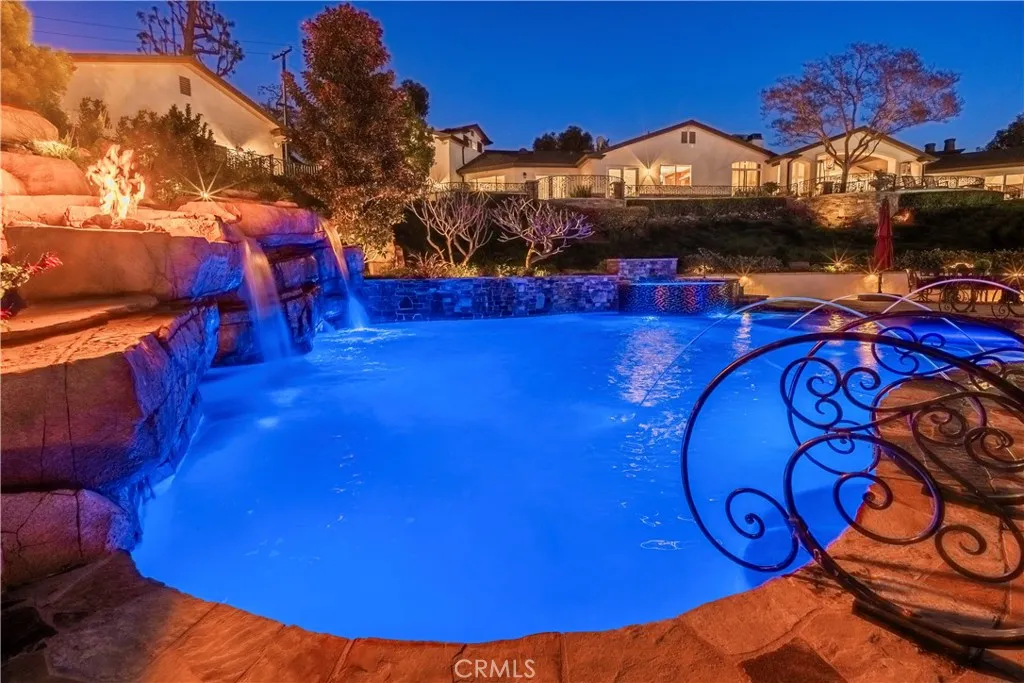 Whittier, California 90605, United States, 4 Bedrooms Bedrooms, ,5 BathroomsBathrooms,Residential,Active,117966