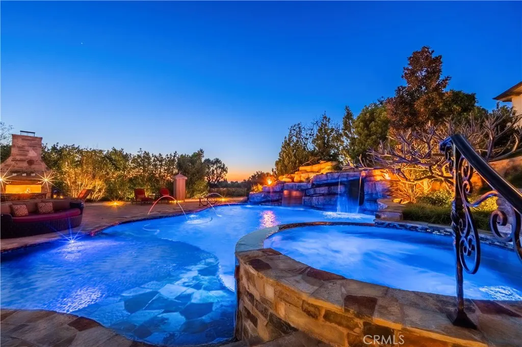 Whittier, California 90605, United States, 4 Bedrooms Bedrooms, ,5 BathroomsBathrooms,Residential,Active,117966